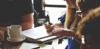 Kto płaci za spotkanie? Kto płaci za spotkanie?