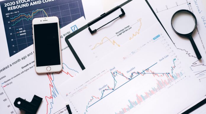 Sztuczna inteligencja w handlu CFD – Rewolucja w analizie rynkowej i podejmowaniu decyzji inwestycyjnych Sztuczna inteligencja w handlu CFD